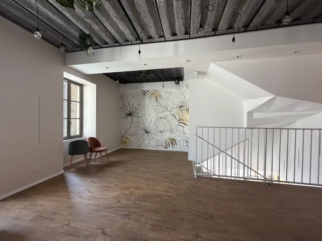 première étage de la brasserie canopée